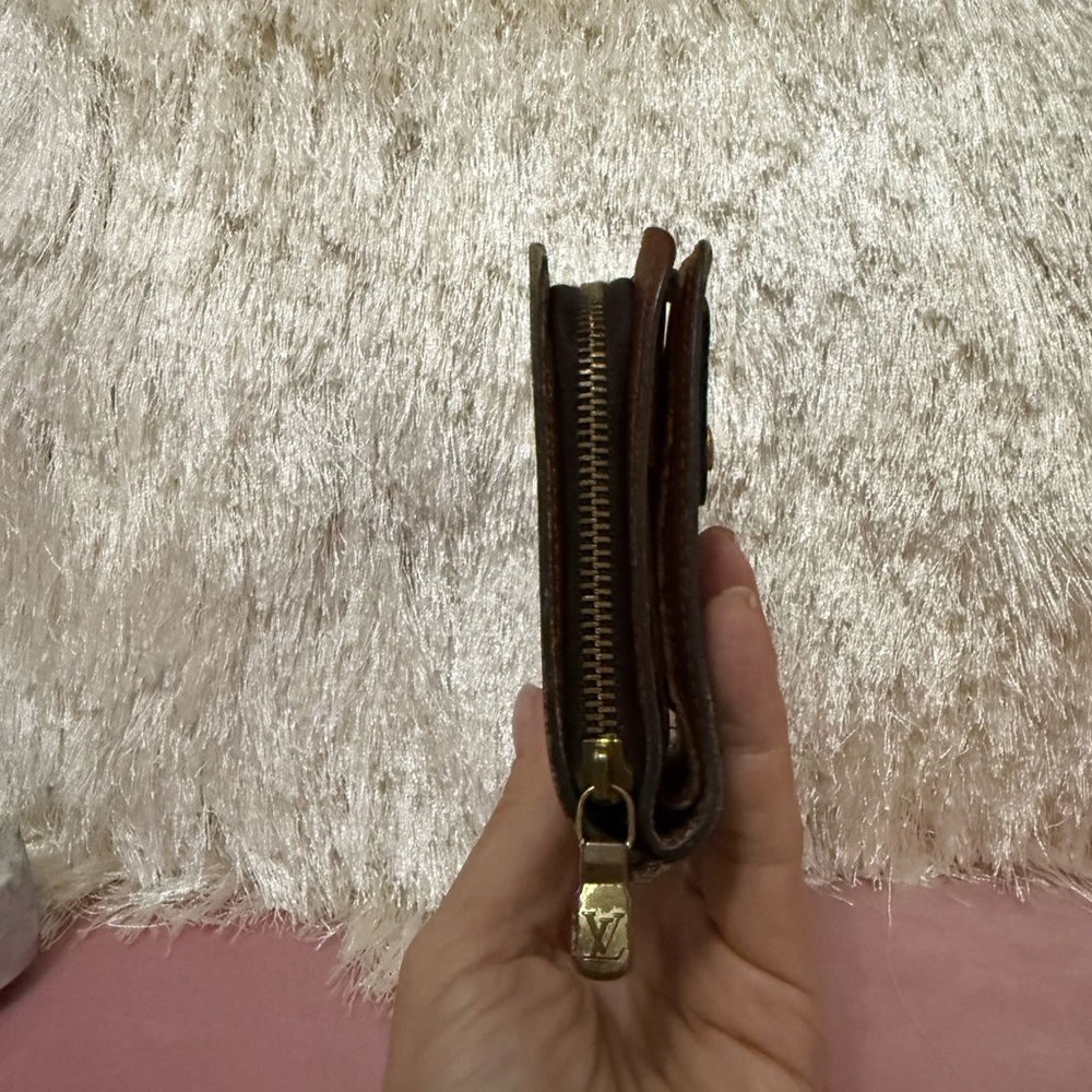 Authentic Louis Vuitton Monogram Snap Wallet - Picture 8 of 11